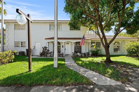7911 Camino Cir B-10 Miami FL 33143