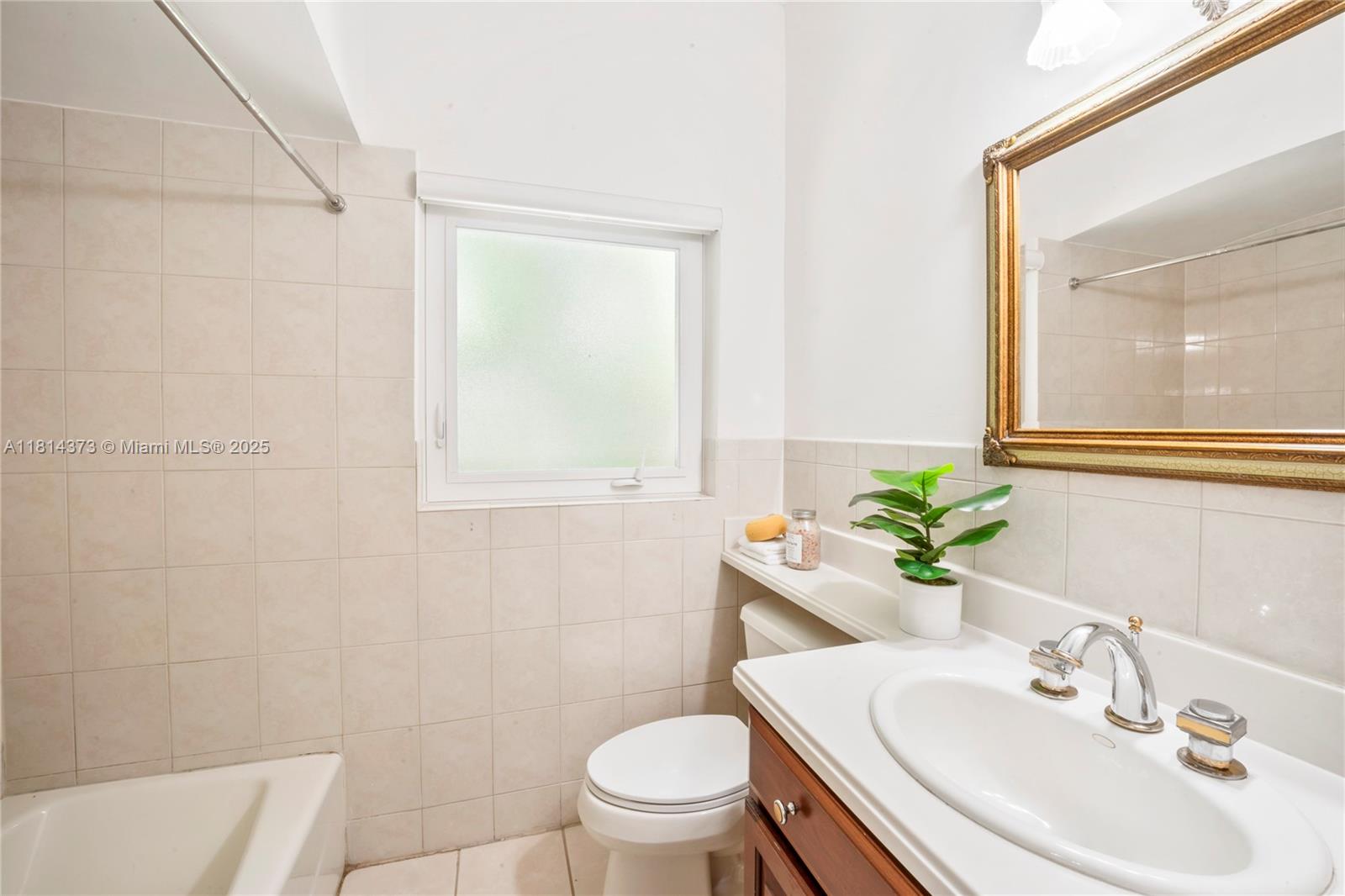 CORAL GABLES COUNTRY CLUB - Residential