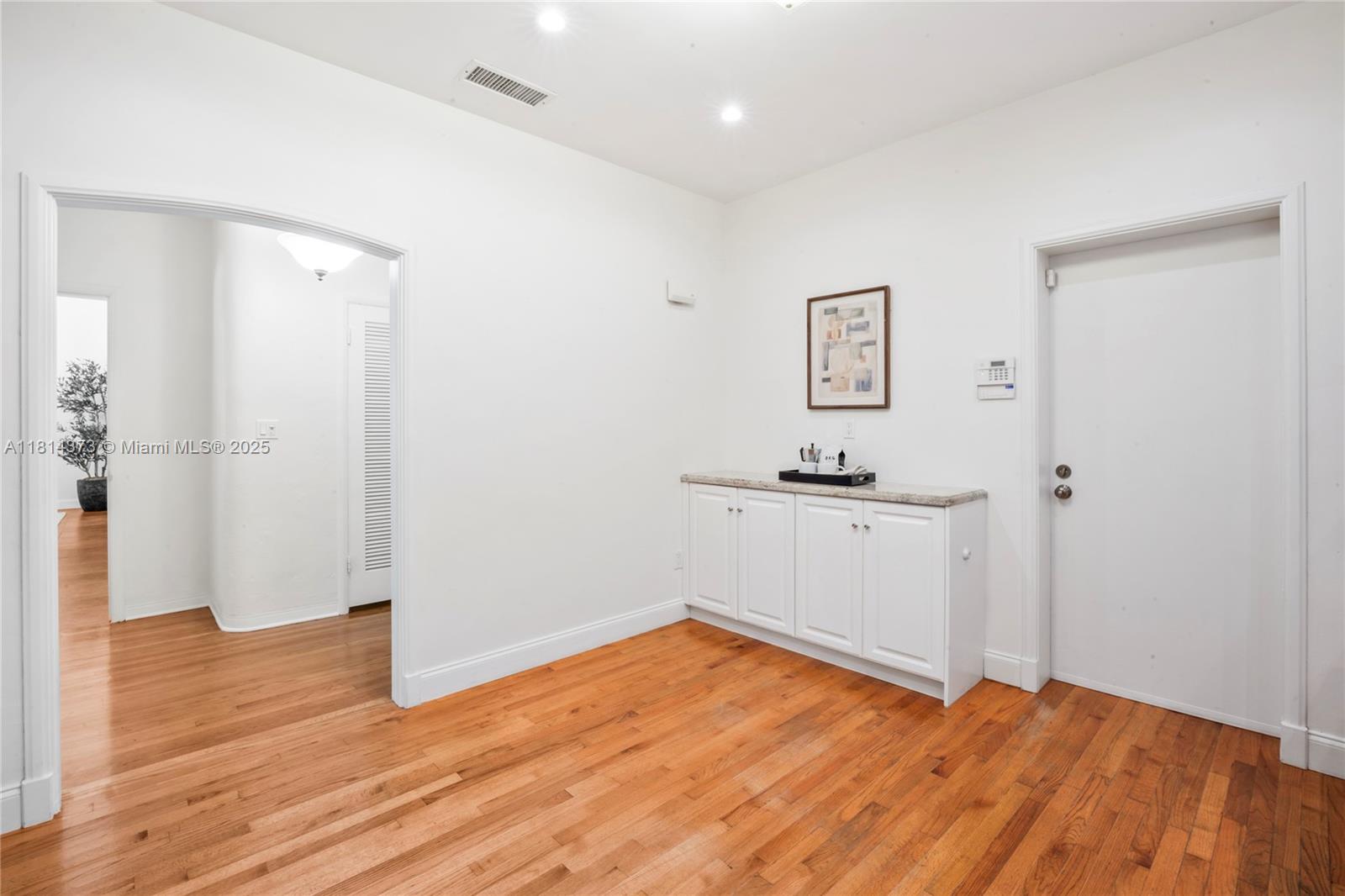 CORAL GABLES COUNTRY CLUB - Residential