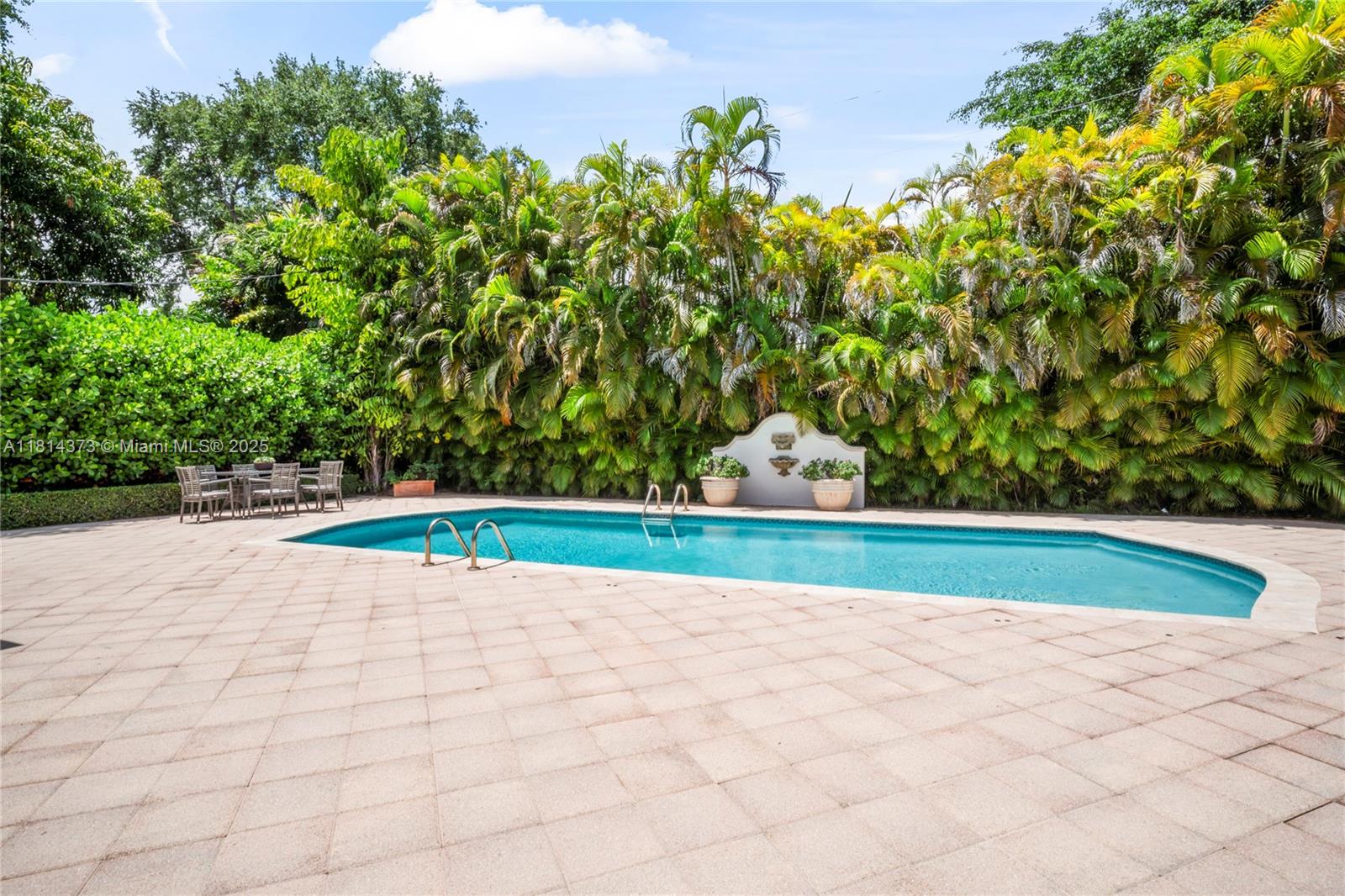 CORAL GABLES COUNTRY CLUB - Residential