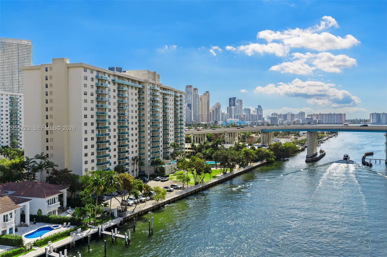 OCEANVIEW BUILDING A COND - Residential