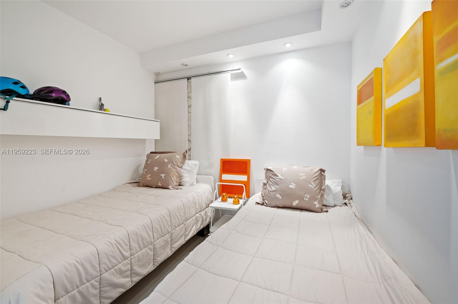 OCEANVIEW BUILDING A COND - Residential