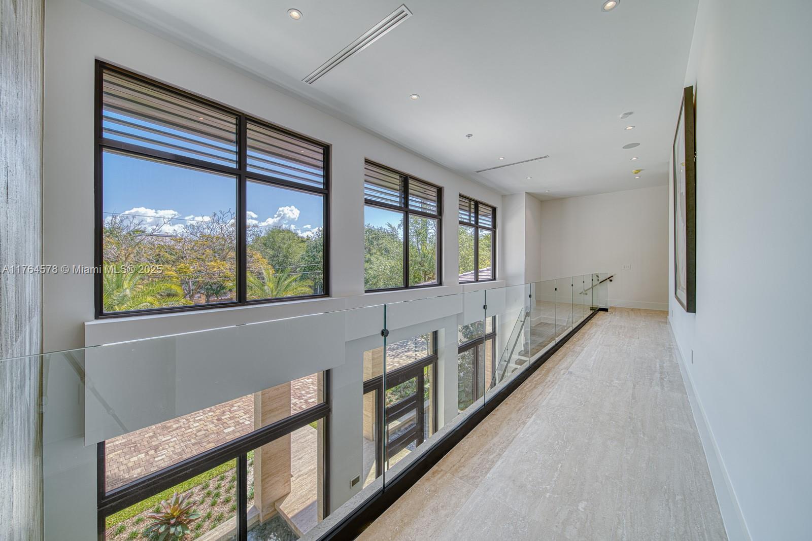 CORAL GABLES RIVIERA SEC - Residential