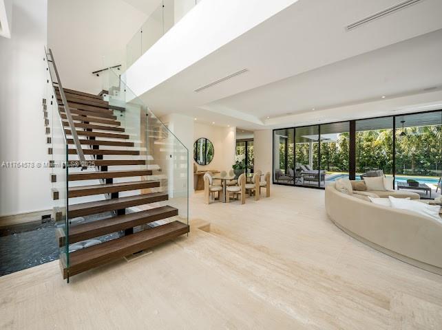 CORAL GABLES RIVIERA SEC - Residential