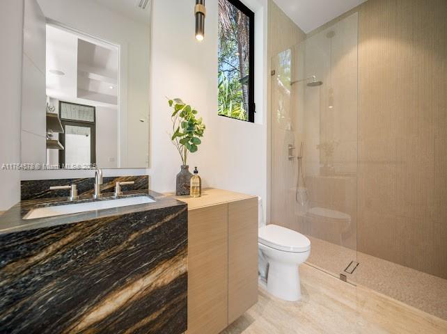 CORAL GABLES RIVIERA SEC - Residential