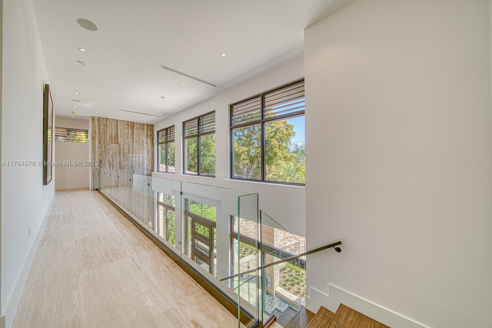 CORAL GABLES RIVIERA SEC - Residential