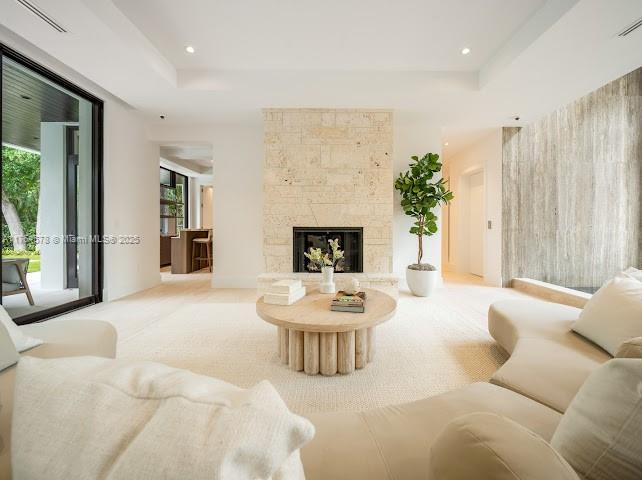 CORAL GABLES RIVIERA SEC - Residential