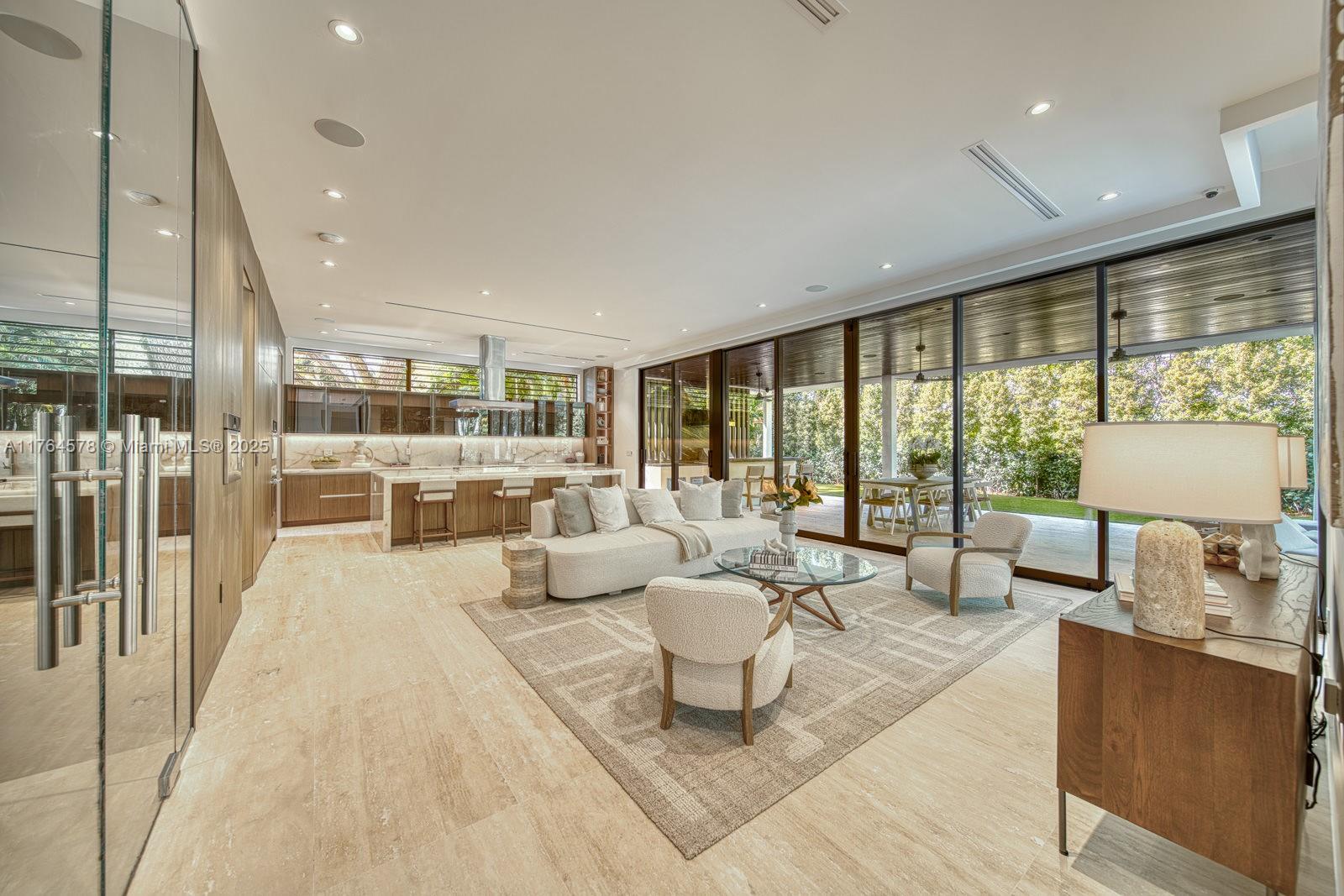 CORAL GABLES RIVIERA SEC - Residential