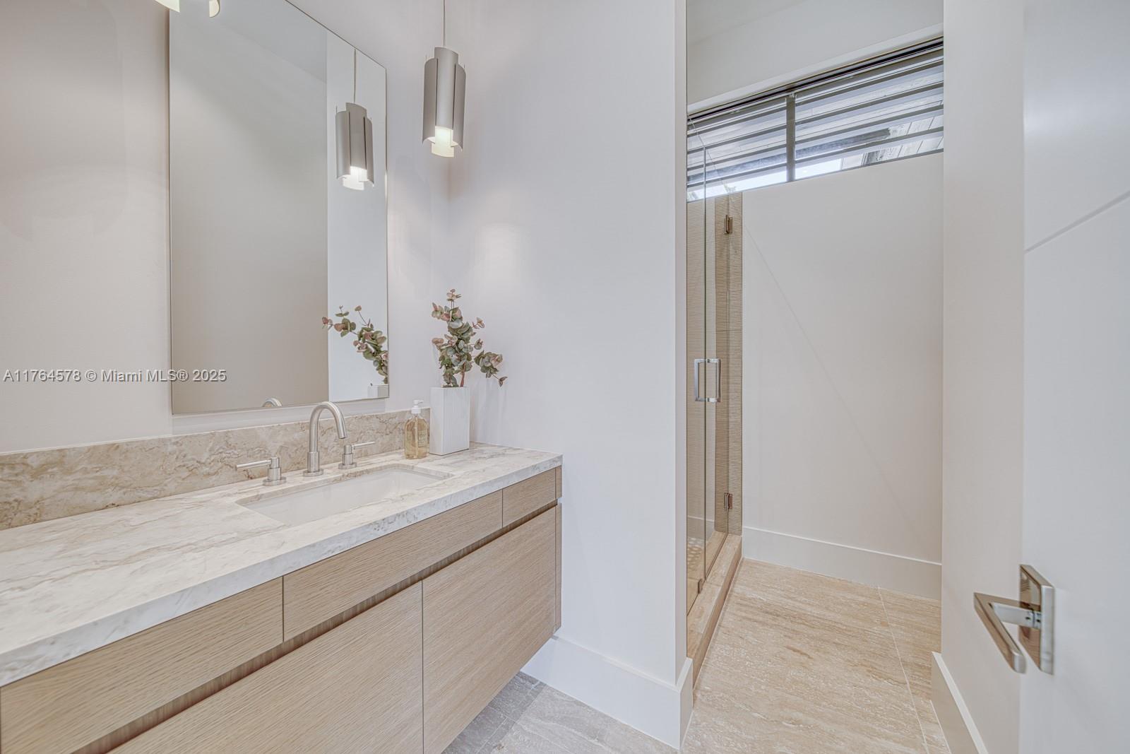 CORAL GABLES RIVIERA SEC - Residential