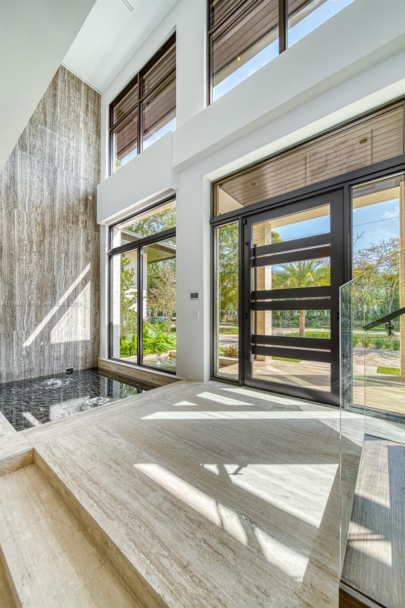 CORAL GABLES RIVIERA SEC - Residential