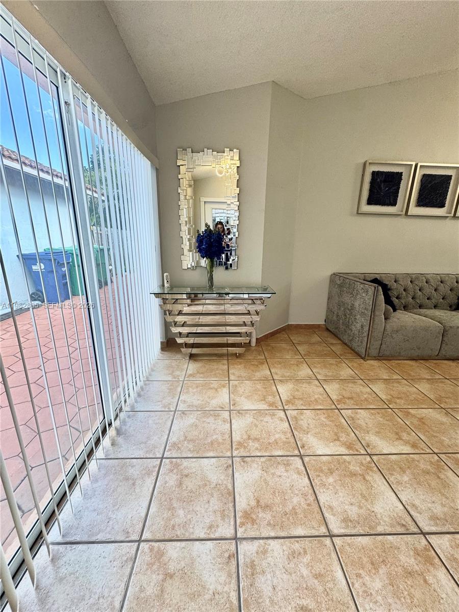 ARISTOTLE SUB PHASE IV - Residential Lease