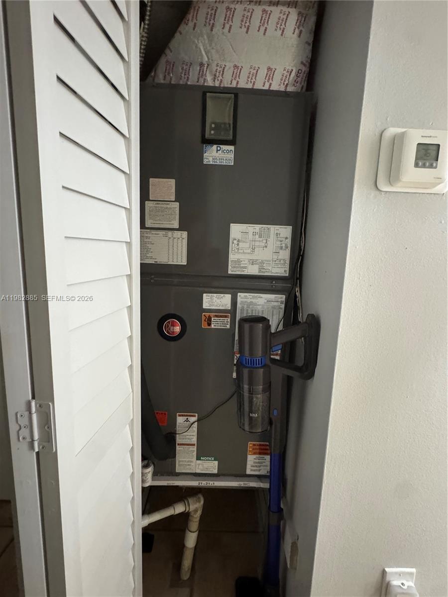 ARISTOTLE SUB PHASE IV - Residential Lease