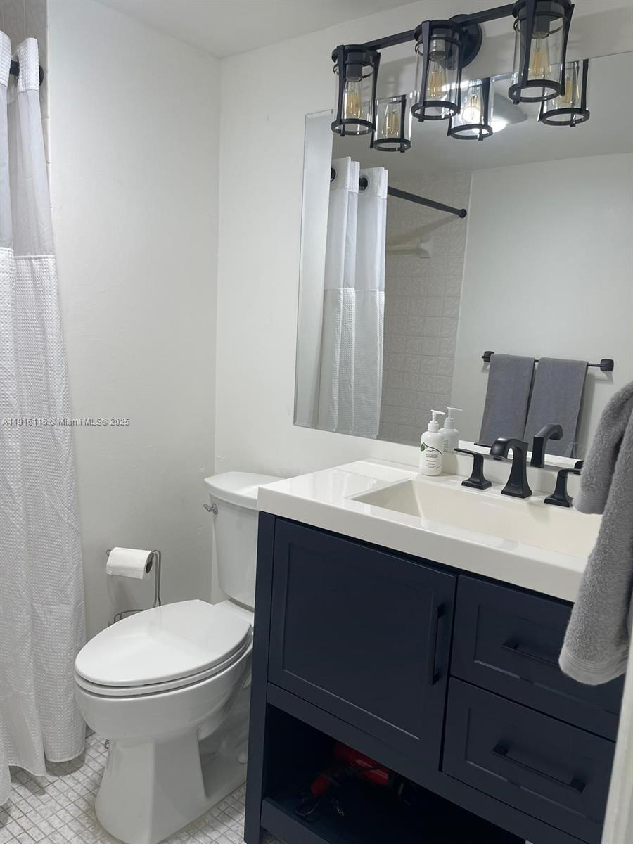 HOLLYBROOK GOLF AND TENNIS - Residential