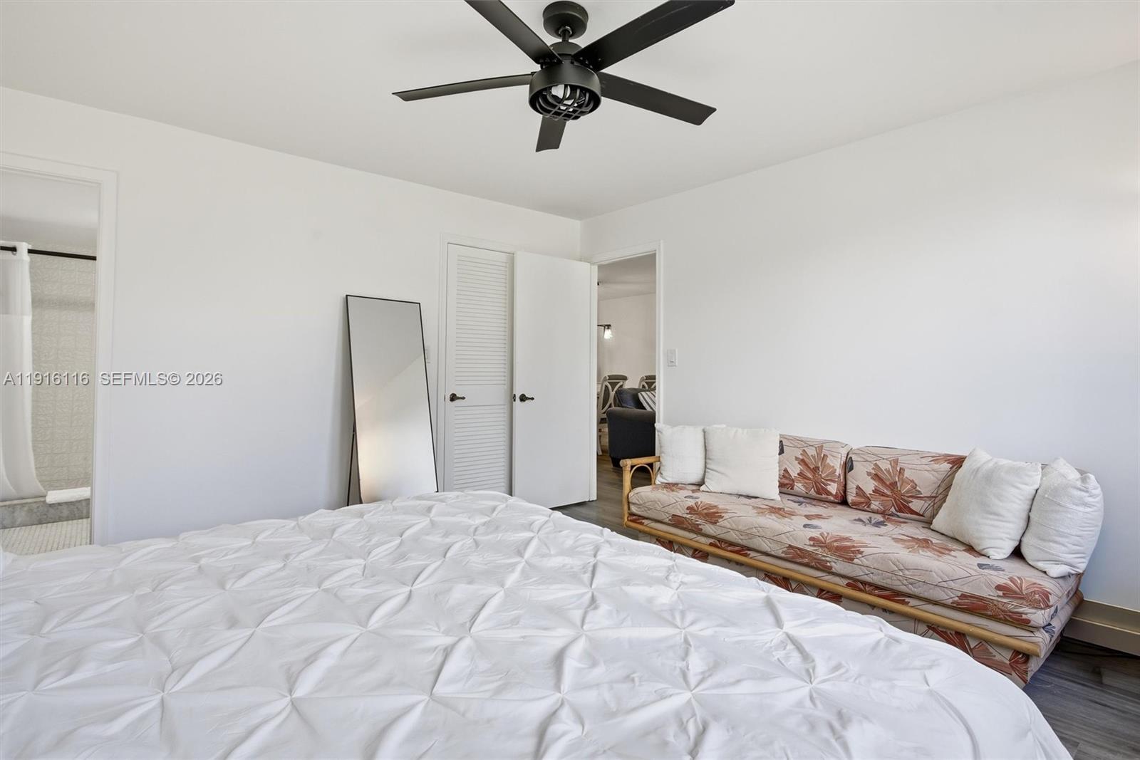 HOLLYBROOK GOLF AND TENNIS - Residential