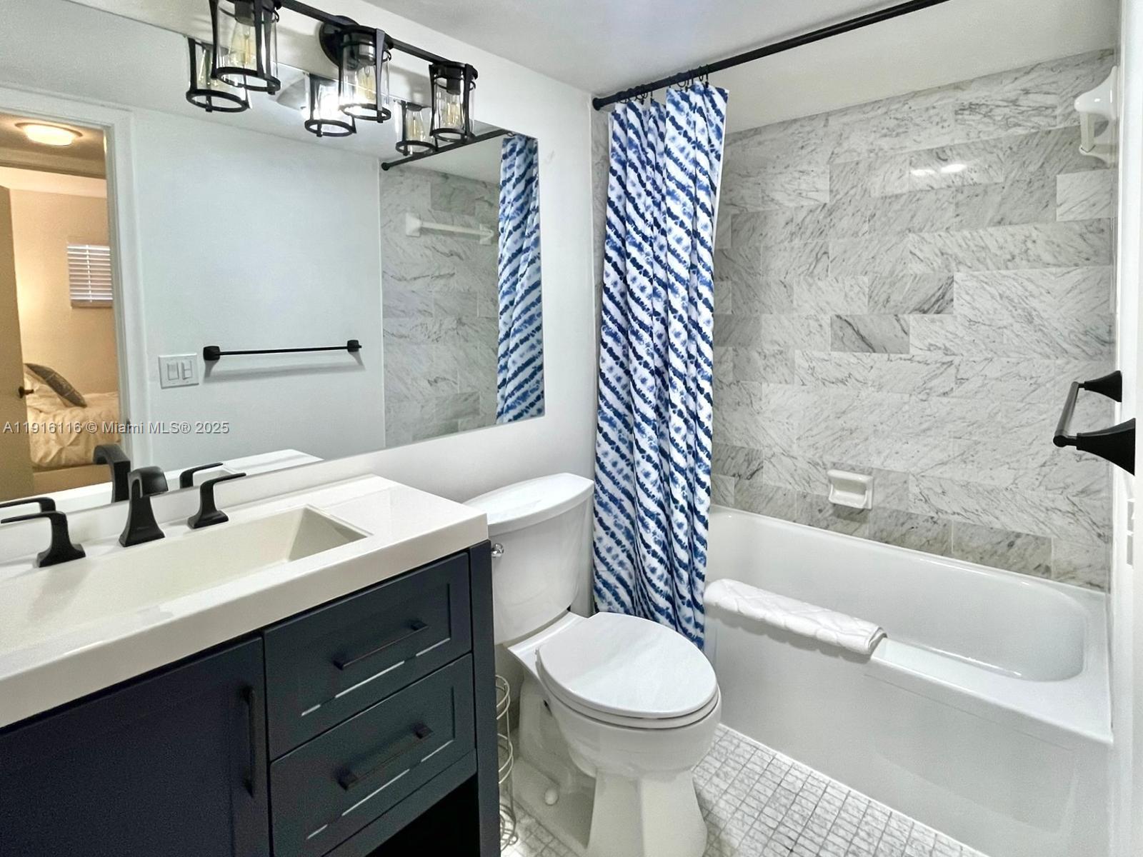 HOLLYBROOK GOLF AND TENNIS - Residential