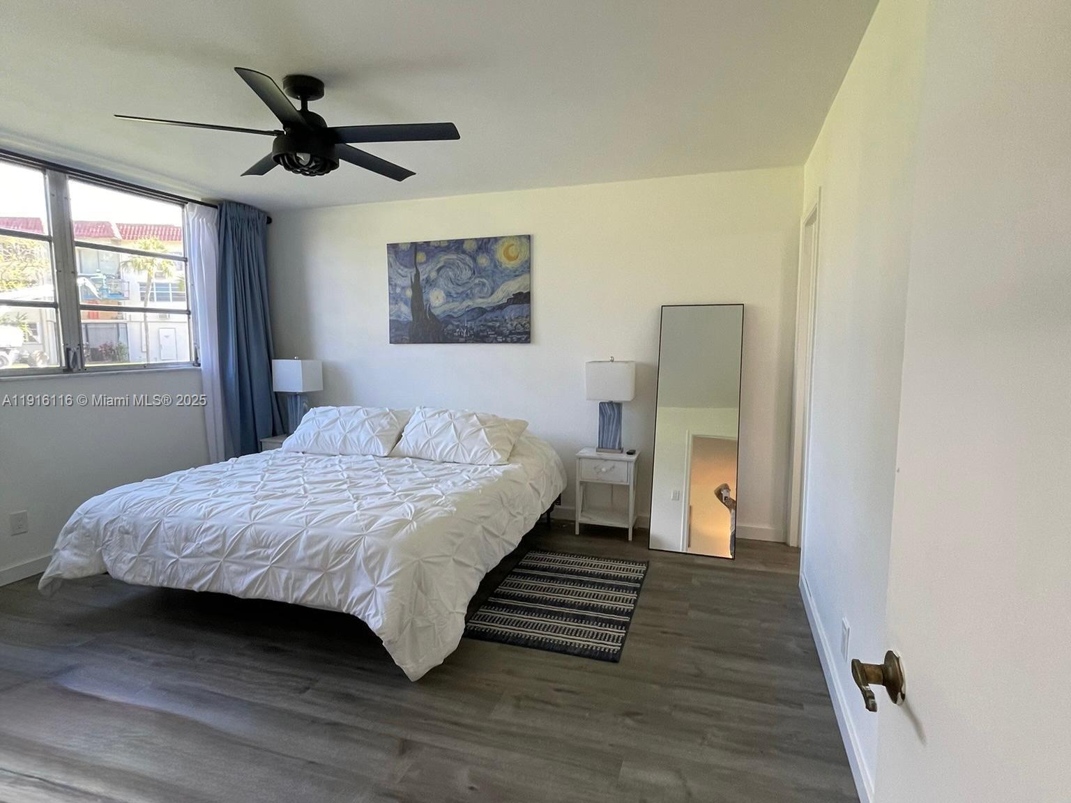 HOLLYBROOK GOLF AND TENNIS - Residential