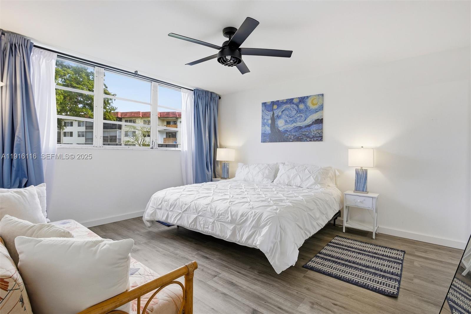 HOLLYBROOK GOLF AND TENNIS - Residential