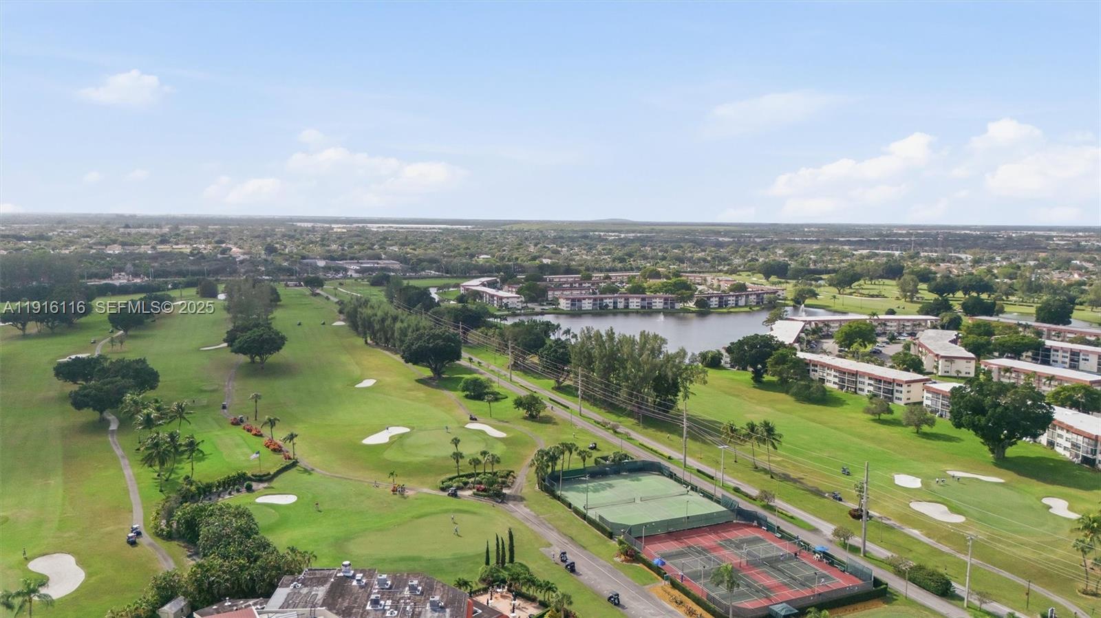 HOLLYBROOK GOLF AND TENNIS - Residential