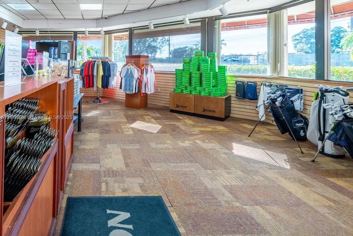 HOLLYBROOK GOLF AND TENNIS - Residential