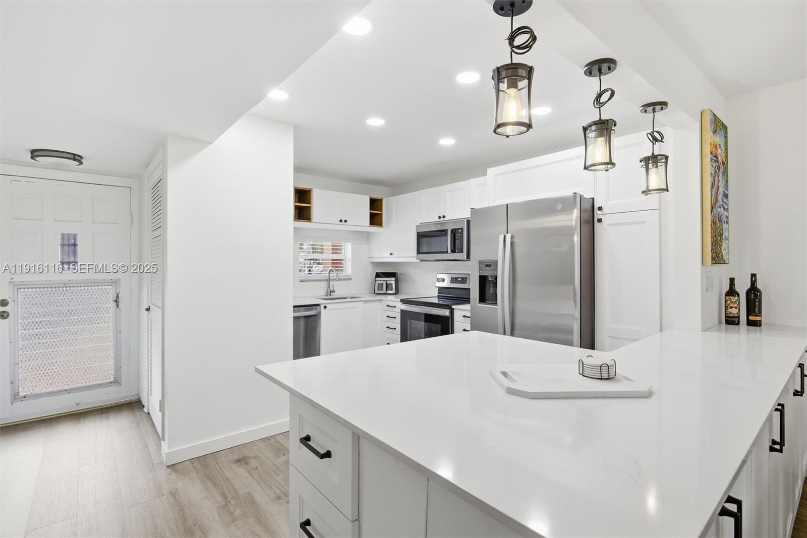 HOLLYBROOK GOLF AND TENNIS - Residential