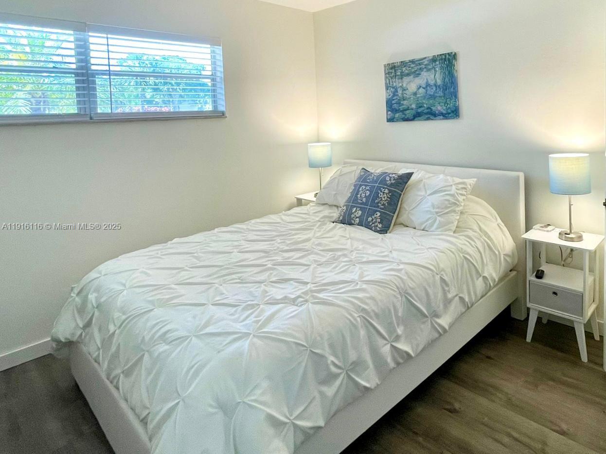 HOLLYBROOK GOLF AND TENNIS - Residential