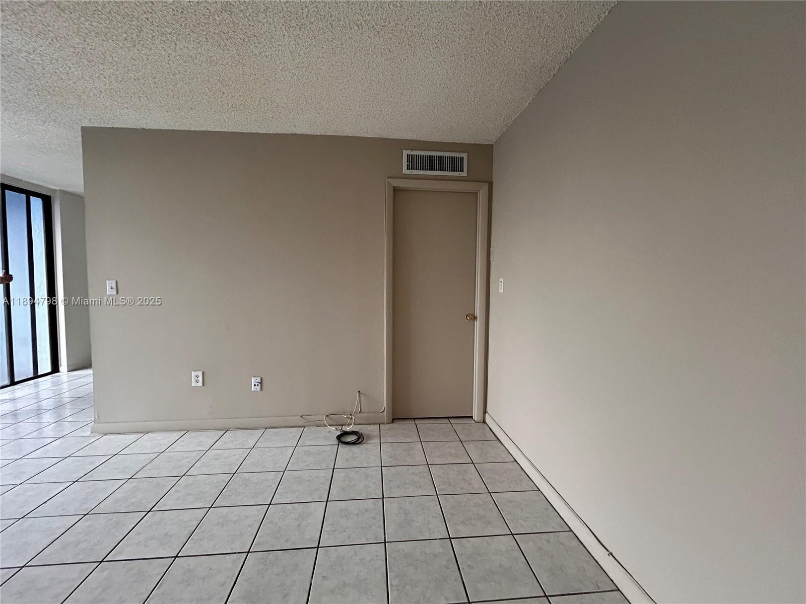 BLEAU GROTTO CONDO - Residential