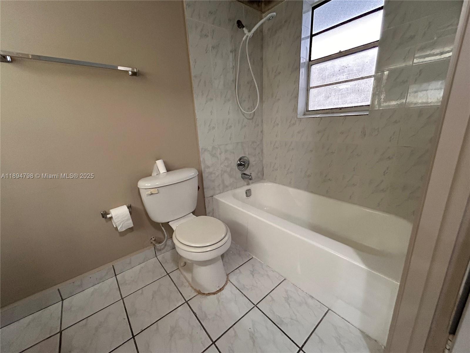 BLEAU GROTTO CONDO - Residential