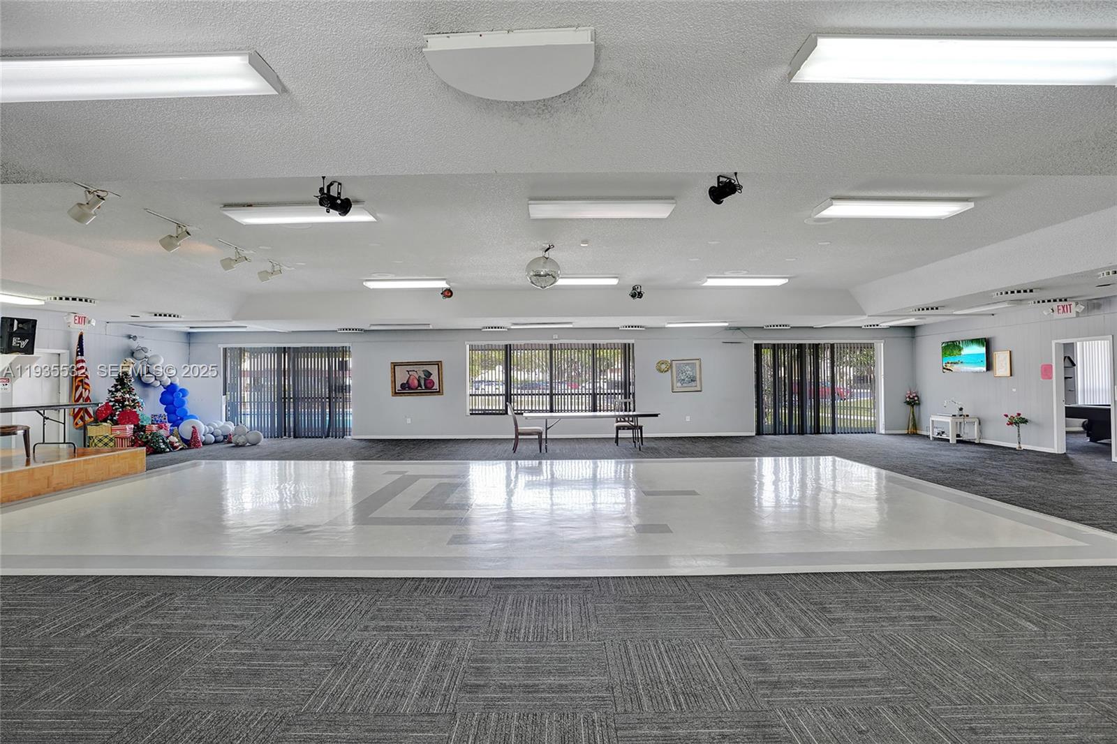 COURTYARDS OF BROWARD - Residential