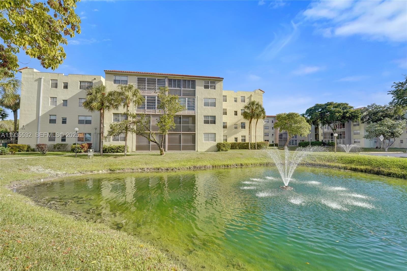 COURTYARDS OF BROWARD - Residential