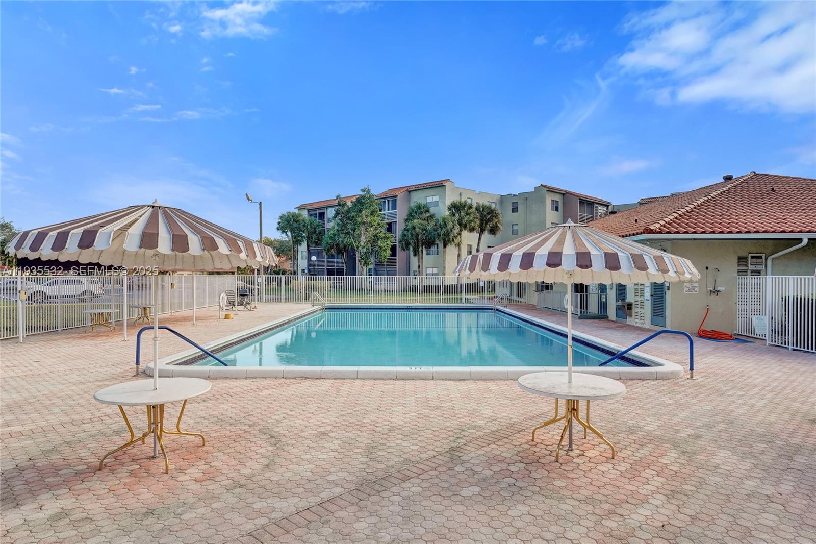 COURTYARDS OF BROWARD - Residential