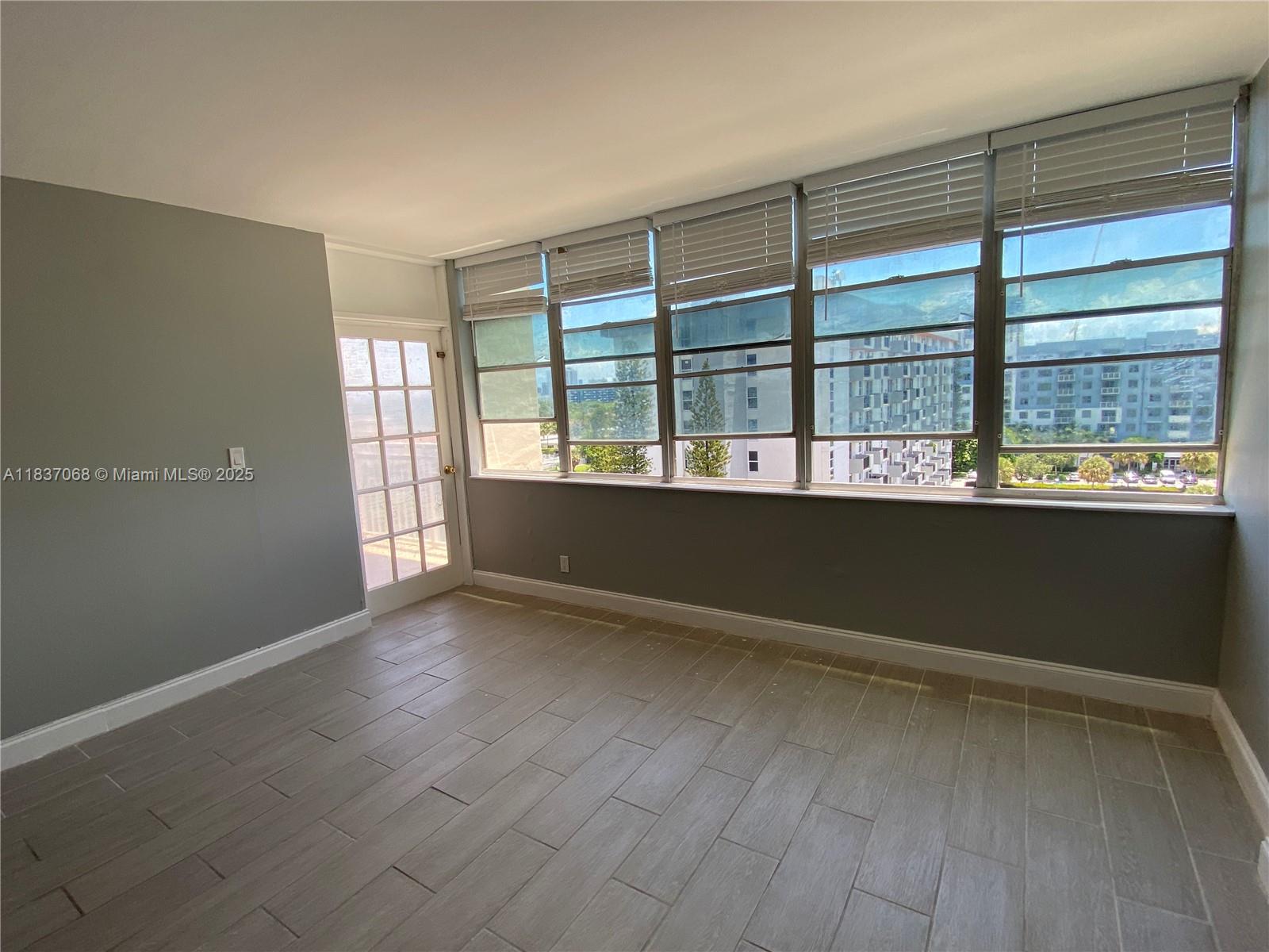 CRESTVIEW TOWERS CONDO - Residential