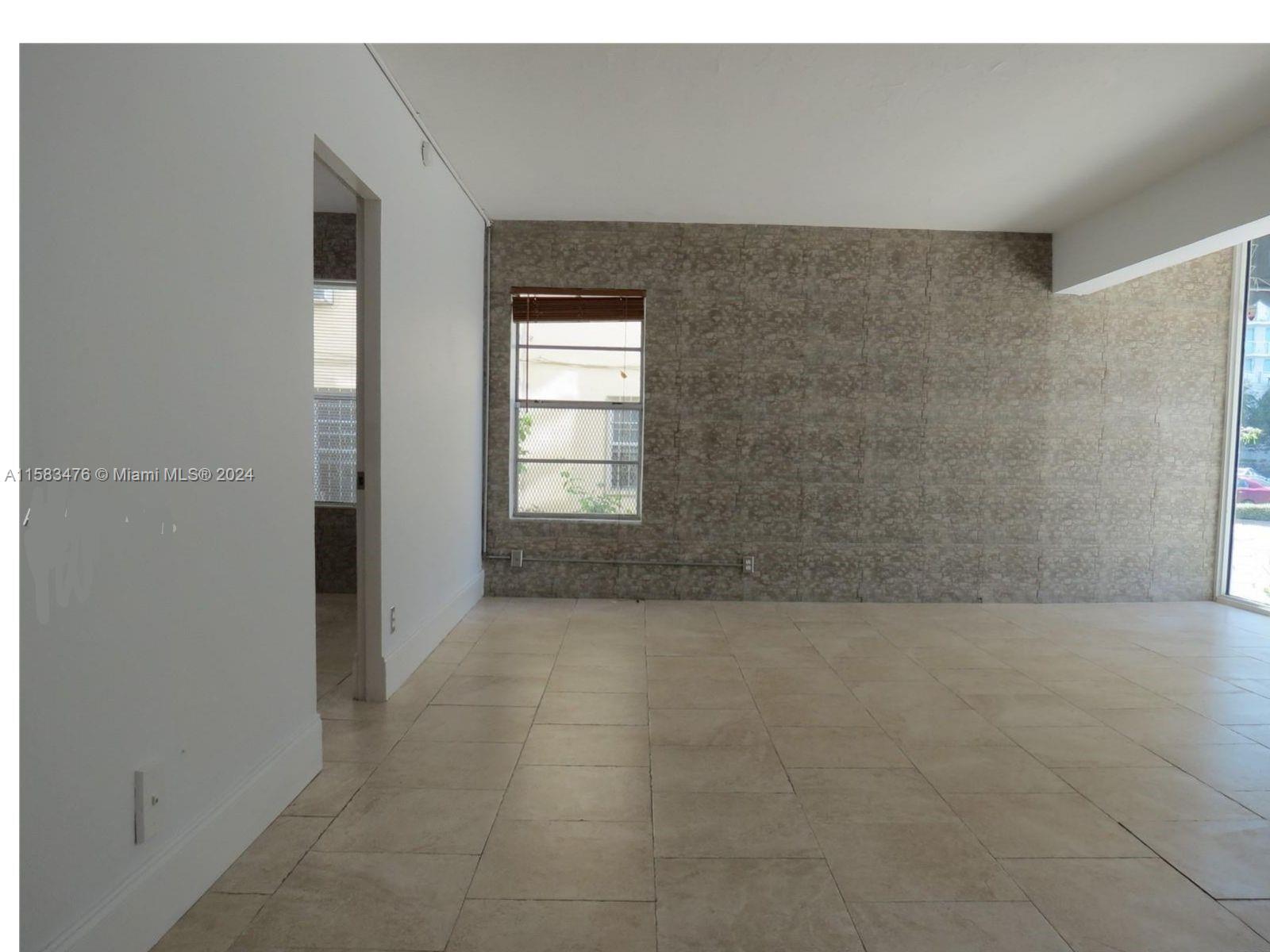 HOLIDAY TOWERS CONDO - Residential