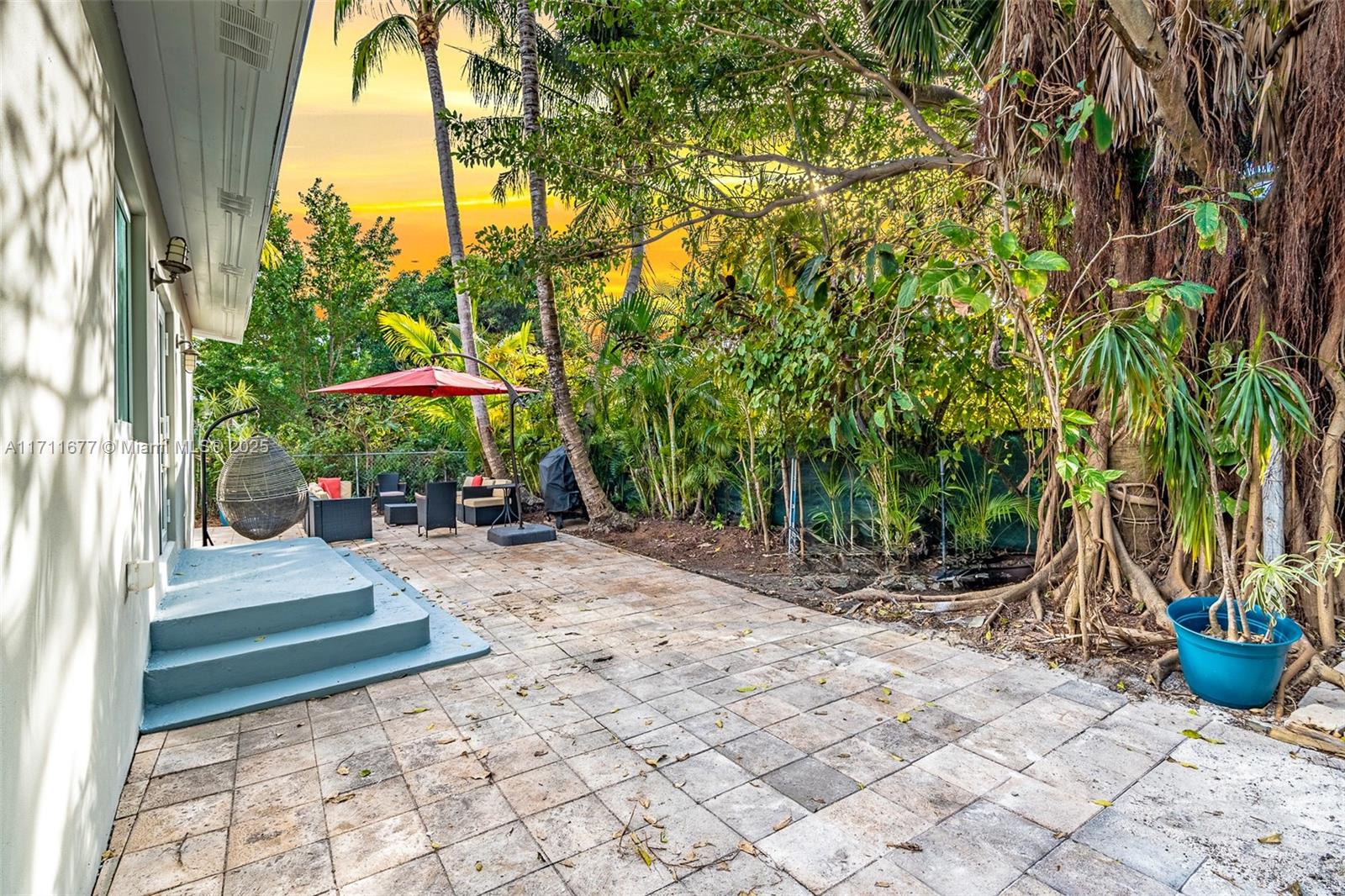 ALTOS DEL MAR NO 4 - Residential