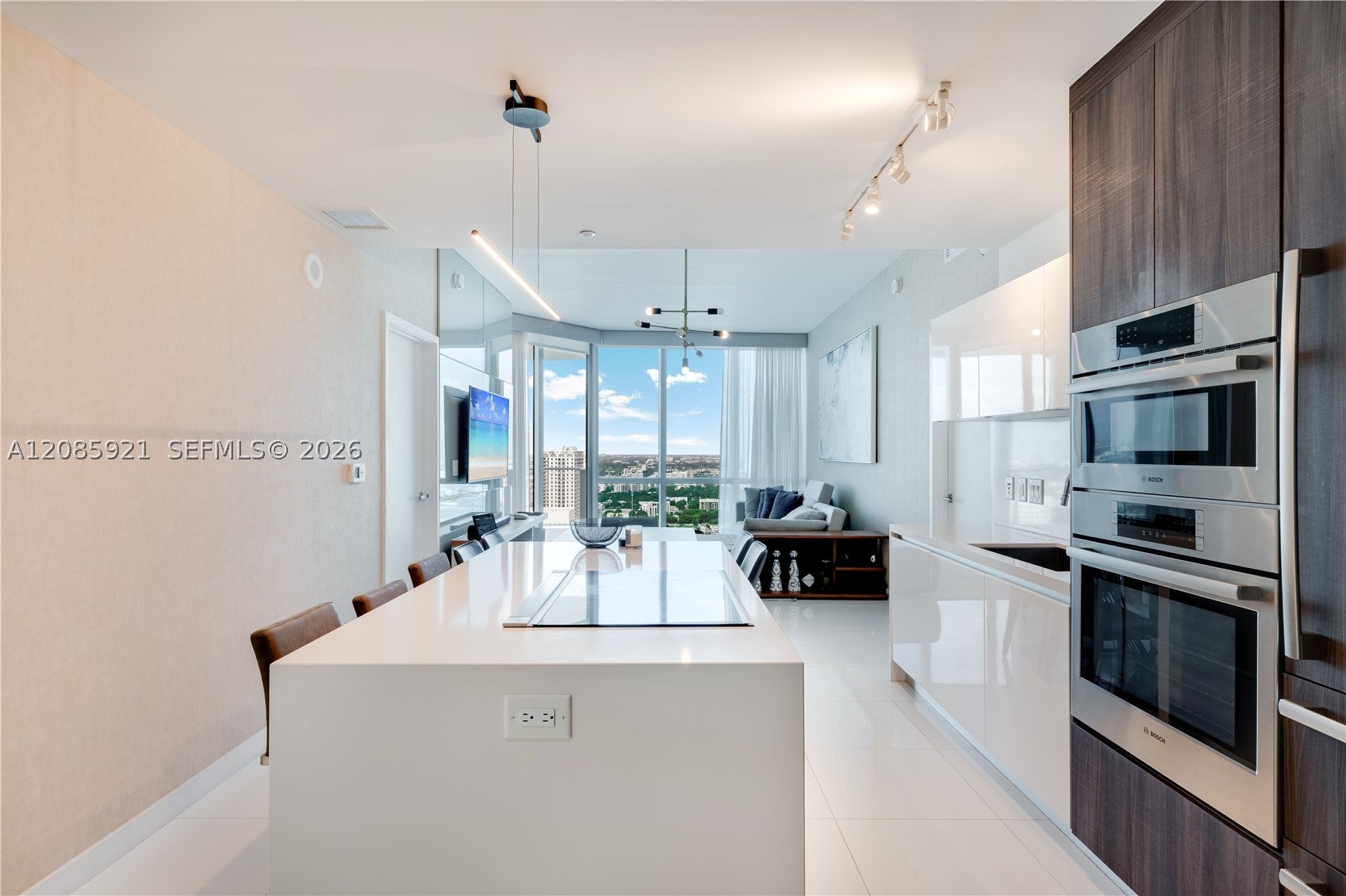 851 NE 1st Ave 3408