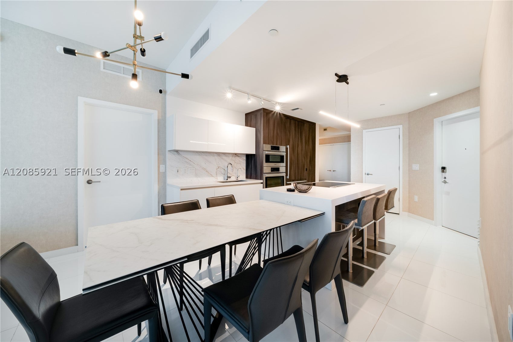 851 NE 1st Ave 3408