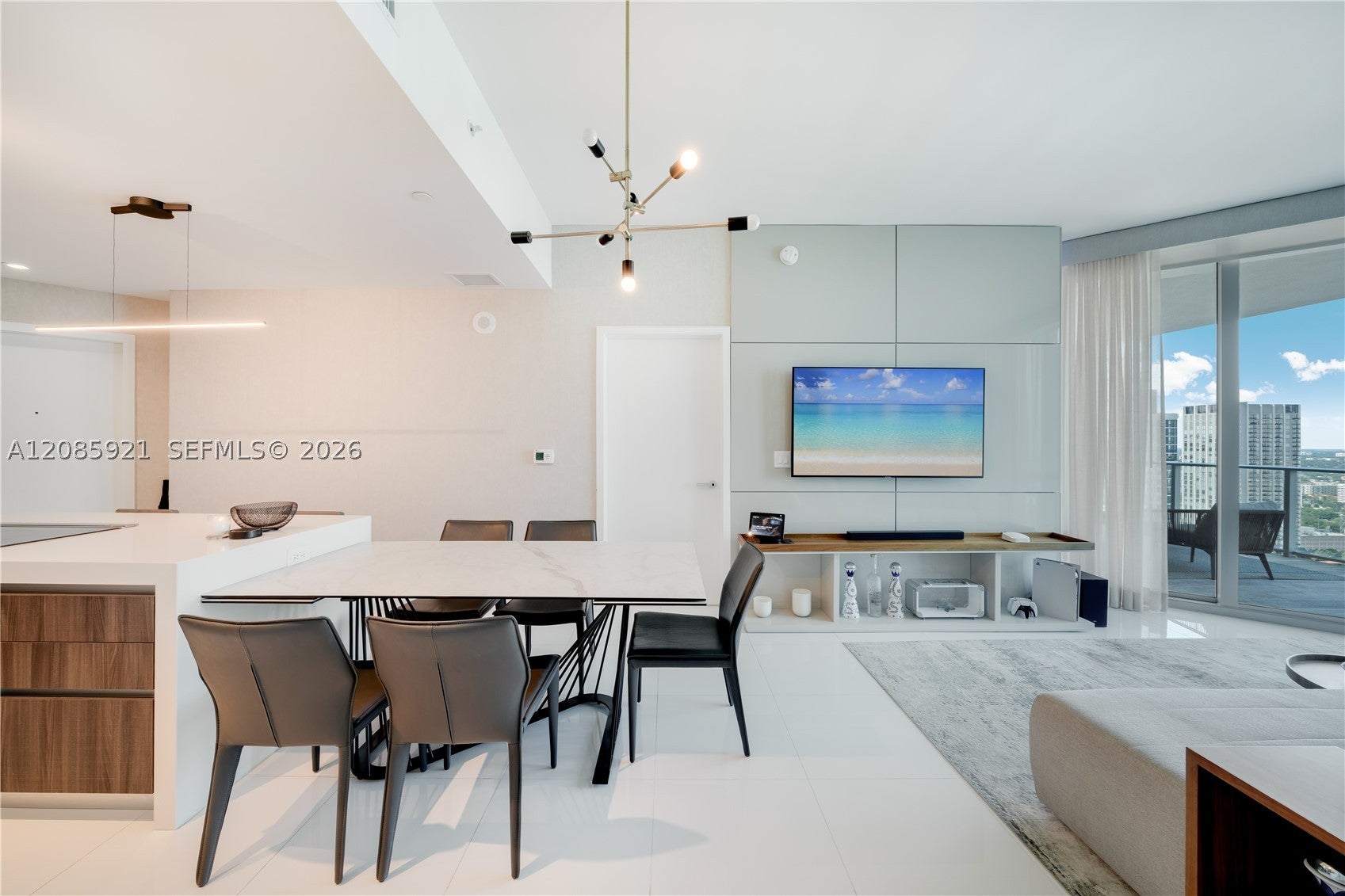 851 NE 1st Ave 3408