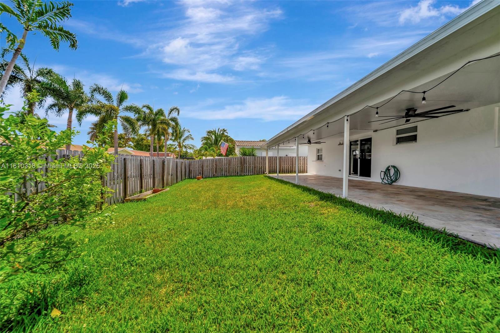 DANIA HIGHLANDS - Residential