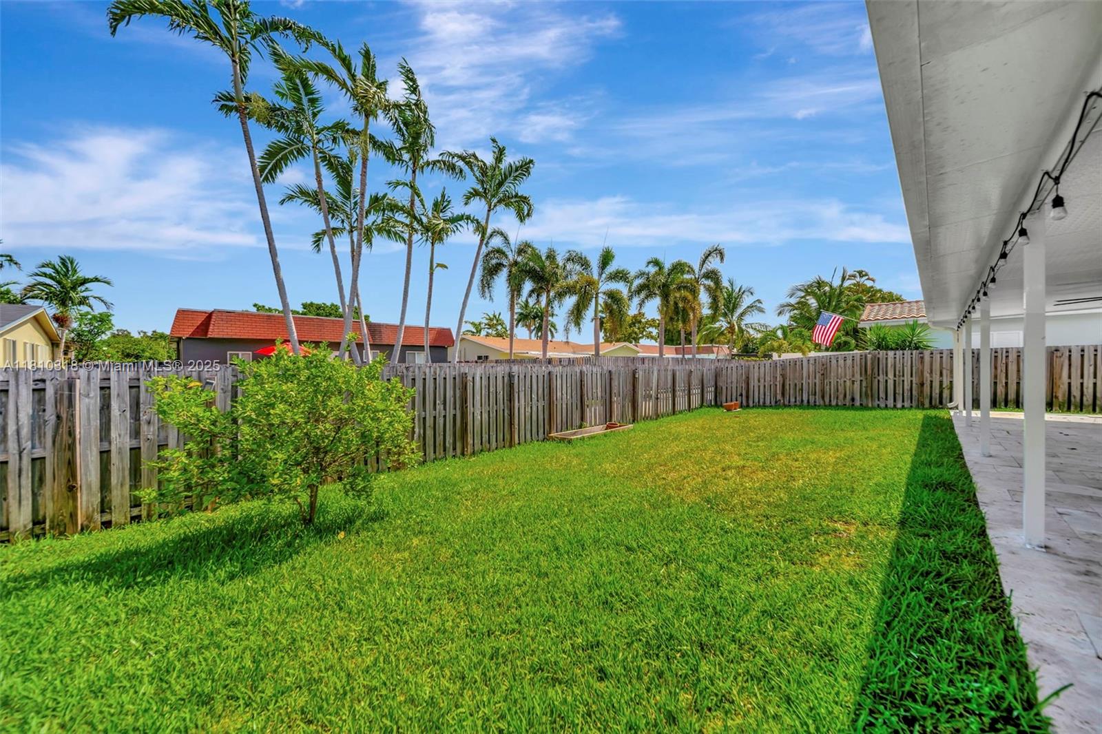 DANIA HIGHLANDS - Residential
