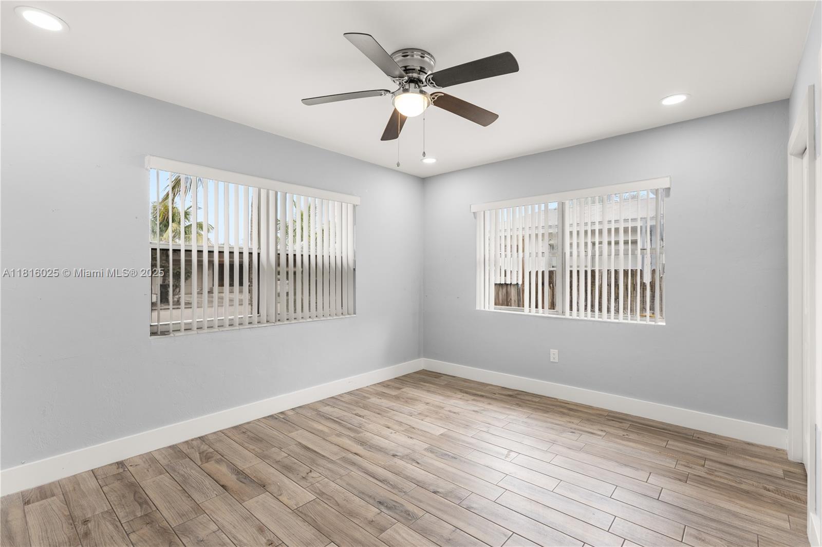LAKE WORTH TOWN OF - Residential
