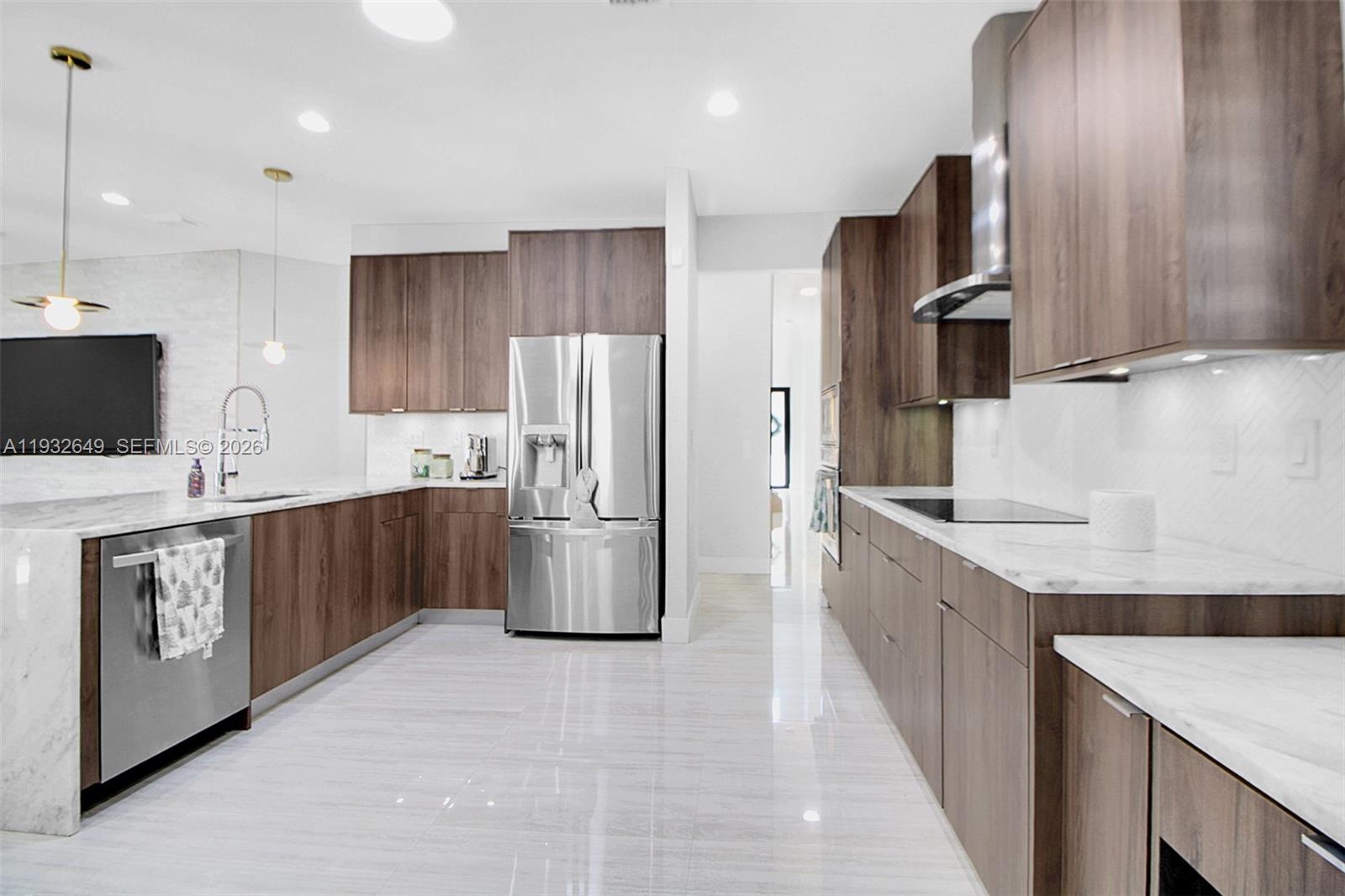 WEST BREEZE ESTATES - Residential