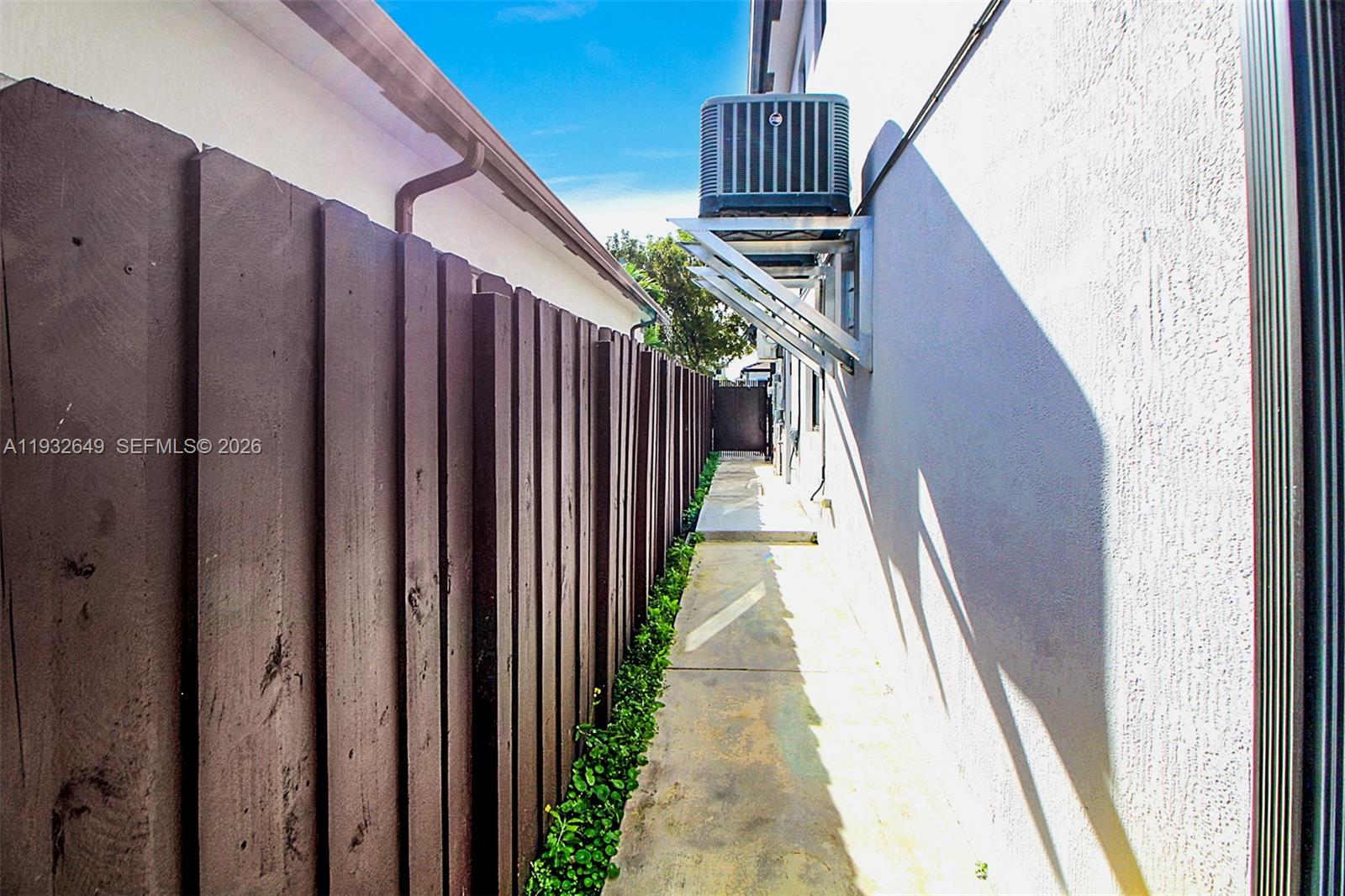 WEST BREEZE ESTATES - Residential