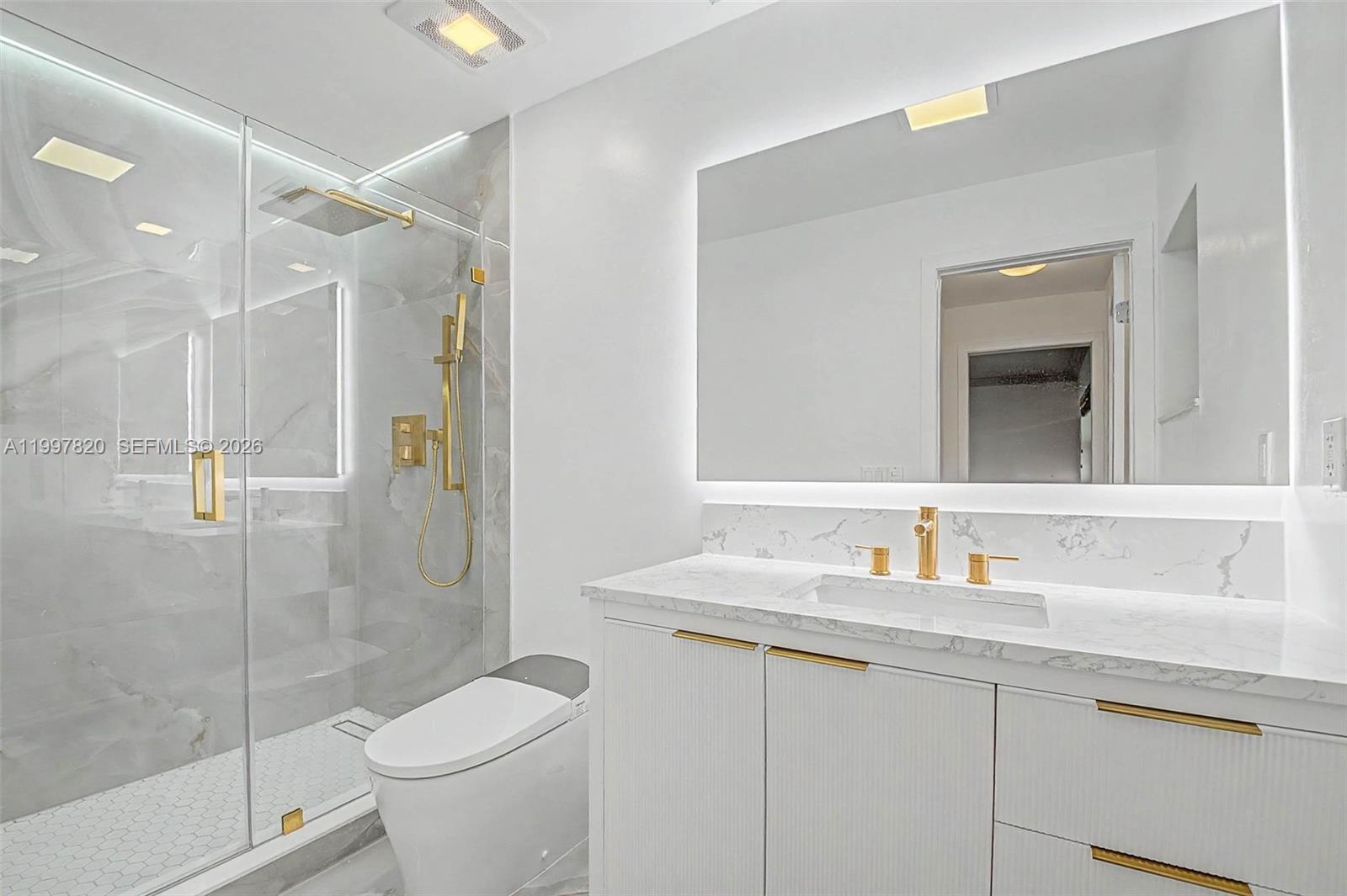 2000 BRICKELL AVE CONDO - Residential Lease