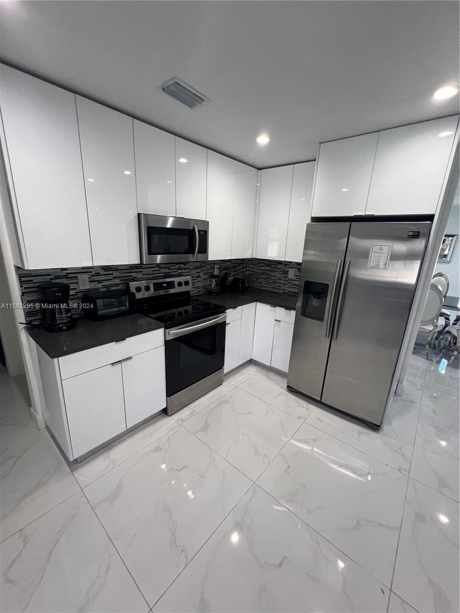 Hollywood East- Belmar - Residential