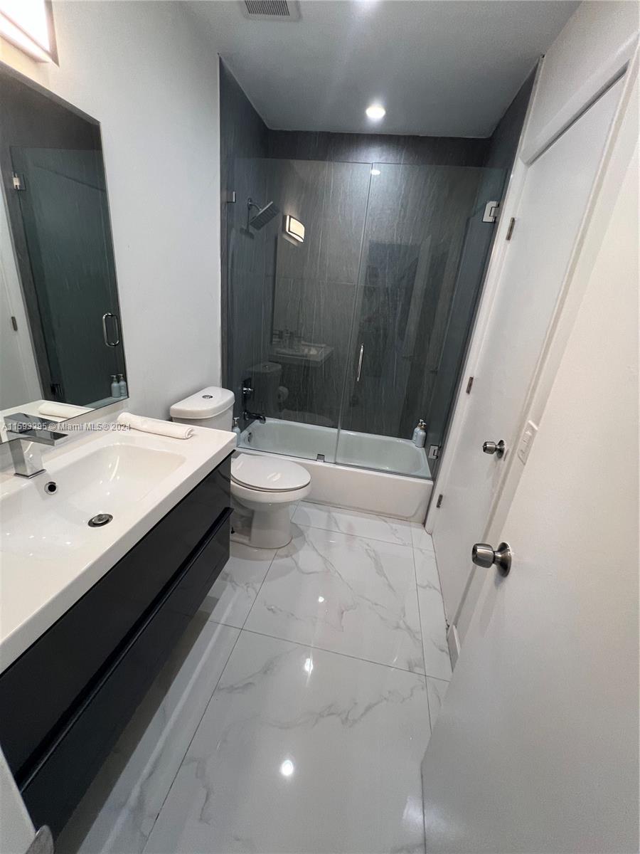 Hollywood East- Belmar - Residential
