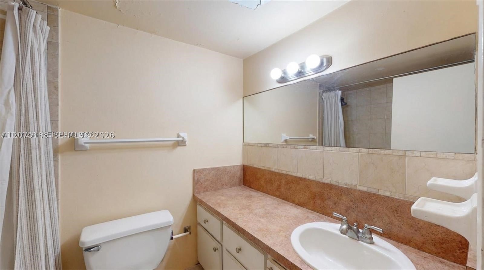 1000 West Ave 215