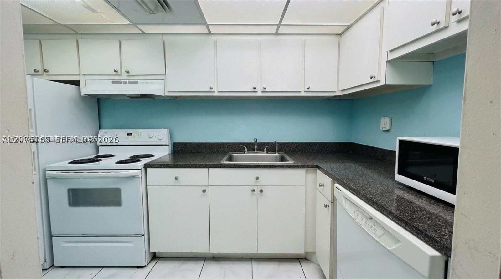 1000 West Ave 215
