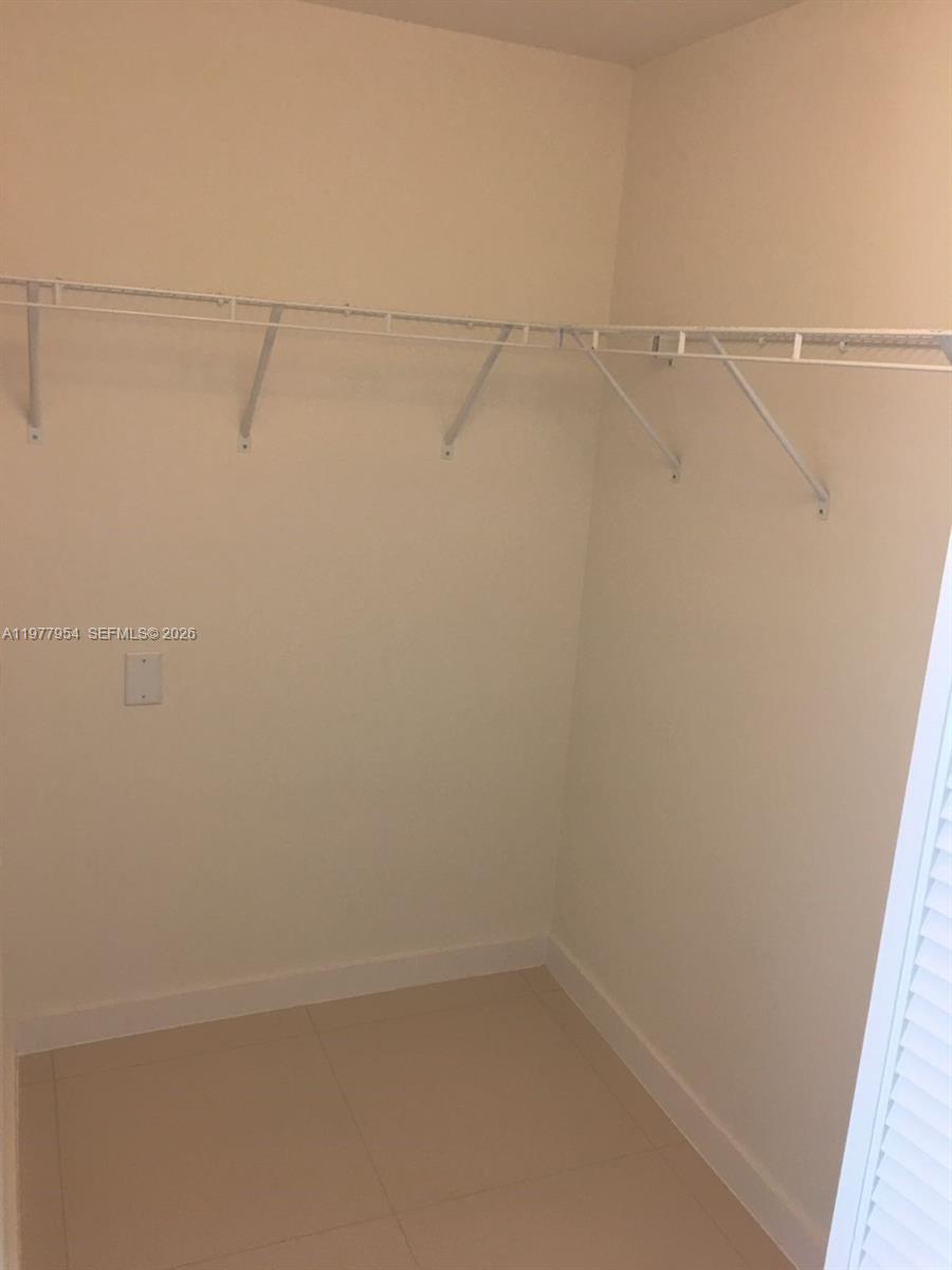 MIDTOWN DORAL - Residential