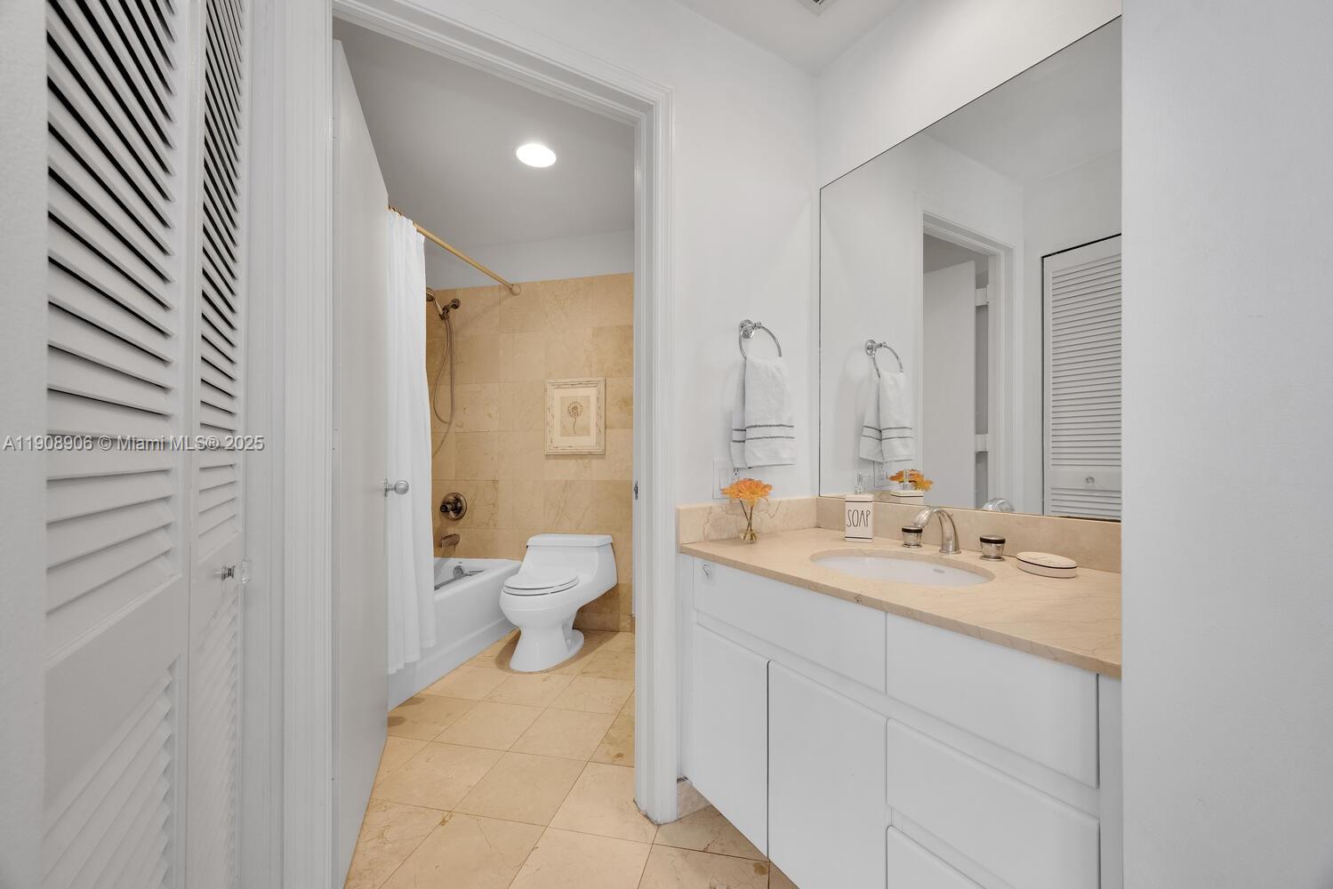 ONE TEQUESTA POINT CONDO - Residential Lease