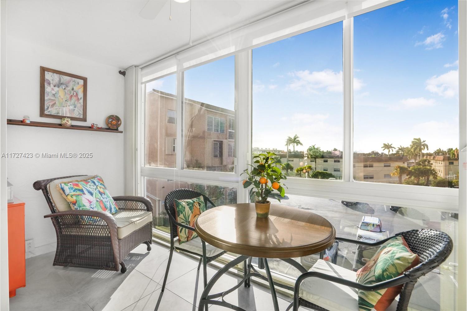 SOMERSET NO 4 CONDO - Residential