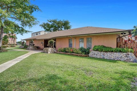 A home in Lauderdale Lakes